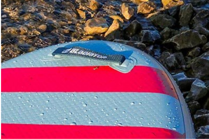 nafukovaci paddleboard gladiator one detail madlo na predni strane